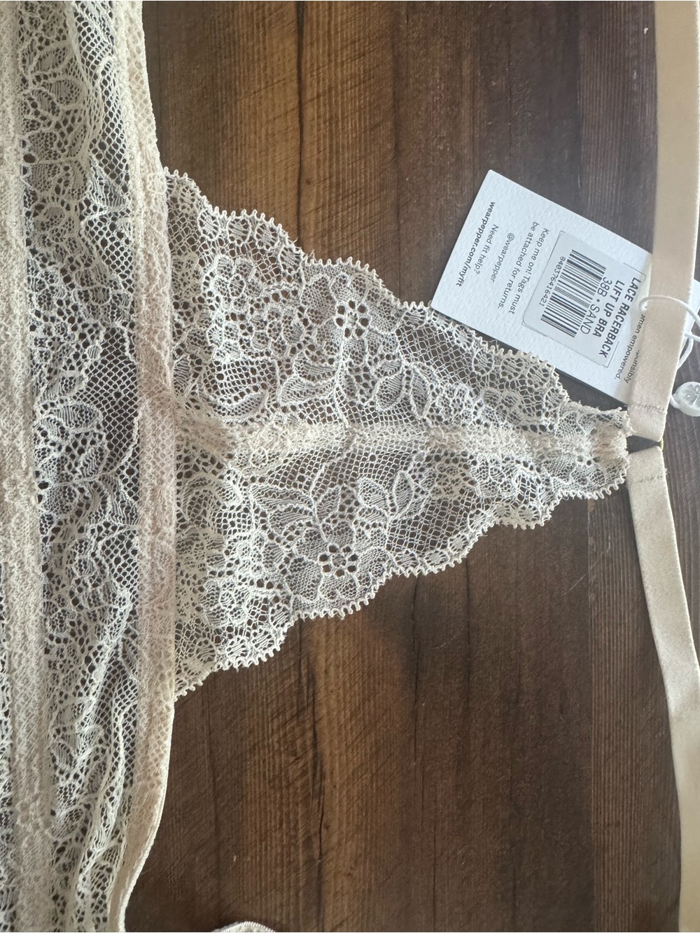 NWT - Pepper Lace Racerback Push-Up Bra - Cream
Brand new with tags - Picture 5 of 14